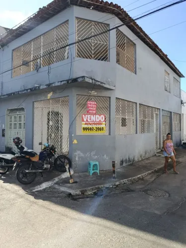 VENDO, ALUGO OU TROCO CASA DE ANDAR - PARCELAMOS EM 60 MESES 