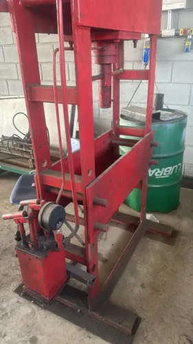 Prensa hidráulica SKAY 5102 60 TON