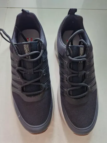 Tênis Skechers tam:40