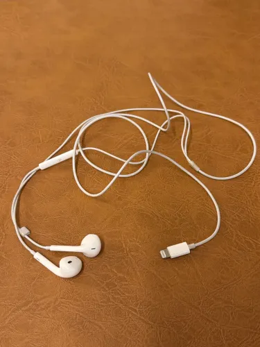 Fone com fio Apple Original Lightning