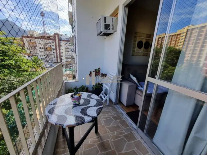 Apartamento à venda Rua Barão de São Francisco, Vila Isabel. 2 quartos com 1 suite, depend