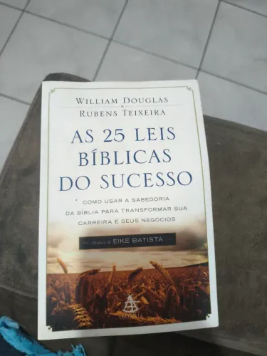 Livro usado As 25 Leis Bíblicas do Sucesso