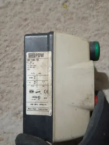 Chave de partida weg pwd02 220V 4 amperes
