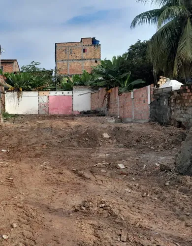 Lote no bairro 2 de Julho, em excelente localização