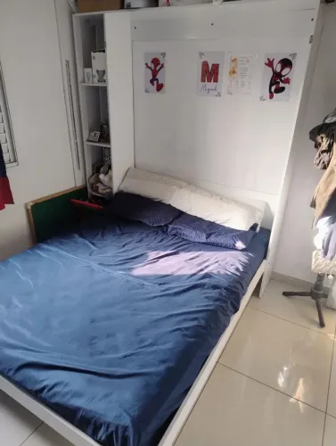 Vende-se cama retrátil