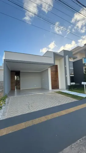 Alugar - Casa em Condomínio Fechado em Parnamirim - 3/4 -Duas Suítes - 200m - Central Park