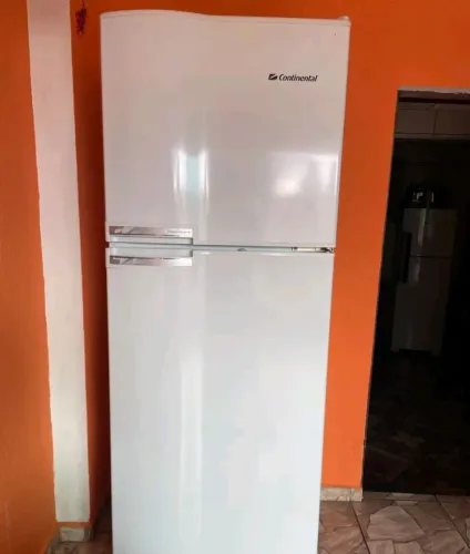 Geladeira Continental Duplex de 470litros