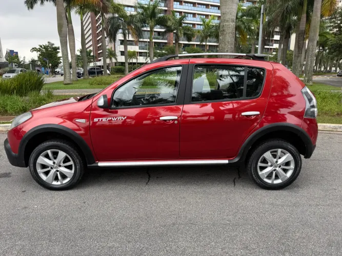 Renault Sandero Stepway Hi-power 1.6 8V 5P 2013