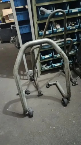 Cavaletes de Suporte para Motocicletas