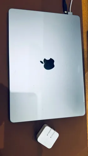 MacBook Air 15? M3 2024 - 8GB - AppleCare+ até Abril/2027