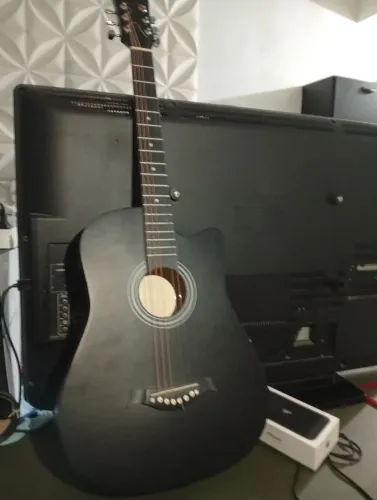 Violão Novo
