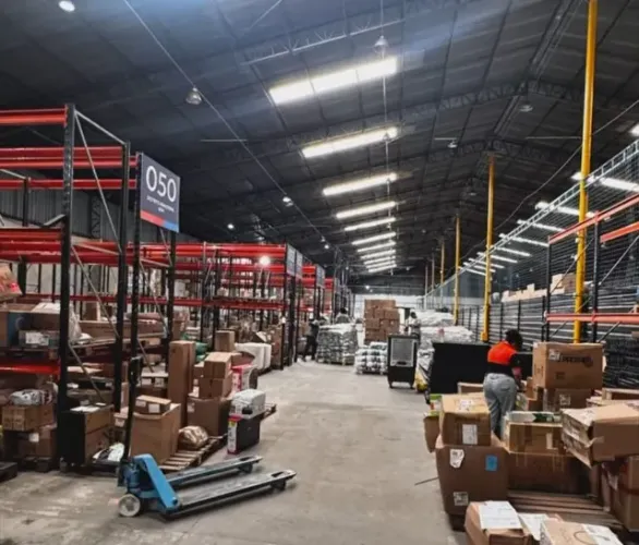 Galpão/Armazém 2.000m² Prox.ao Aeroporto na Torquato Tapajos