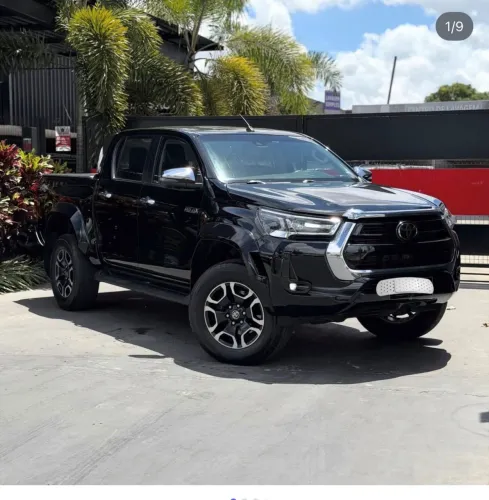 Toyota Hilux CD SRX Plus 4X4 2.8 TDI Die. Aut. 2024