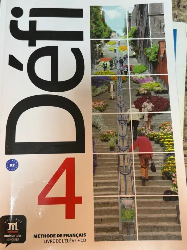 DEFI 4 - livre d?élève - Livro