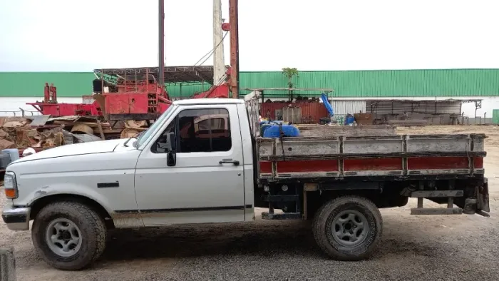 Ford F-1000 XLT 2.5 HSD Diesel TB 1997