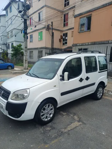 Fiat Doblo HLX 1.8 MPI Flex 5P 2011