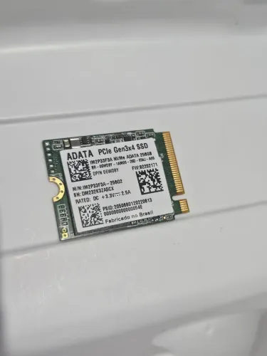 SSD NVMe ADATA de 256GB M.2 2230