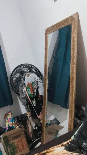 Espelho gigante com moldura