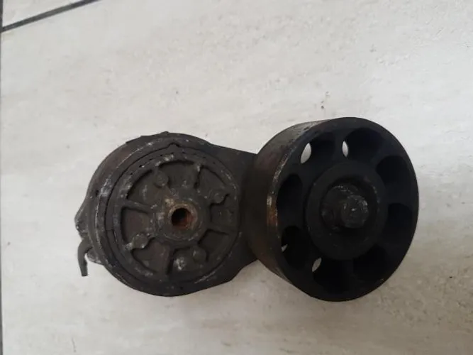 Tensor do esticador da correia alternador mercedes sprinter 310 original
