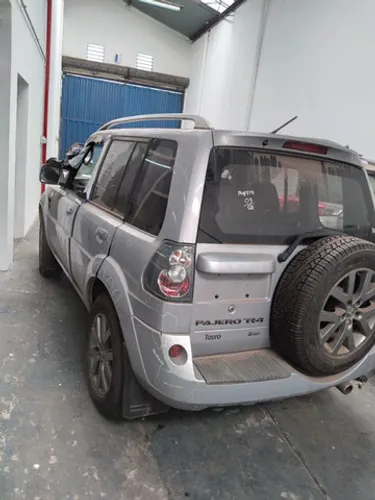 Sucata Pajero TR4 FL 2WD HP- 2012/2013
