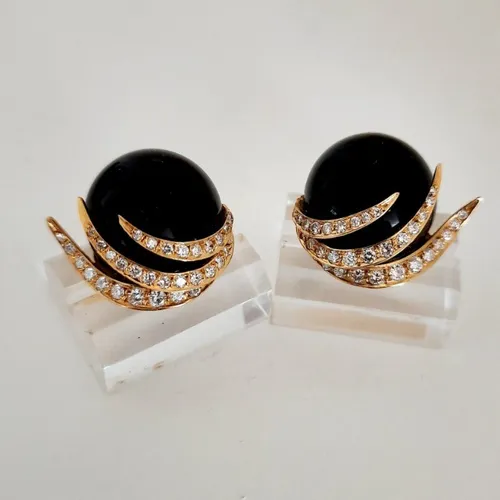 Brincos ouro e diamantes
