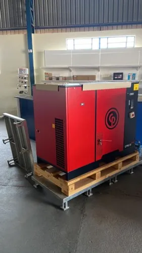 Compressor parafuso Chicago Pneumatic 25 HP com secador integrado
