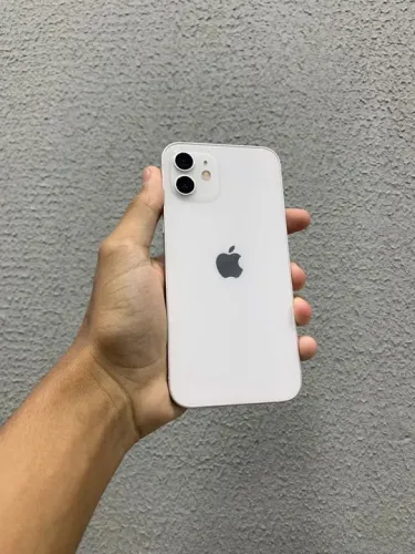 iPhone 12 branco