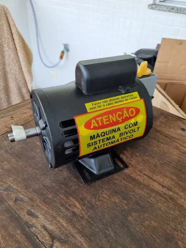 Vendo motor novo bi volt 