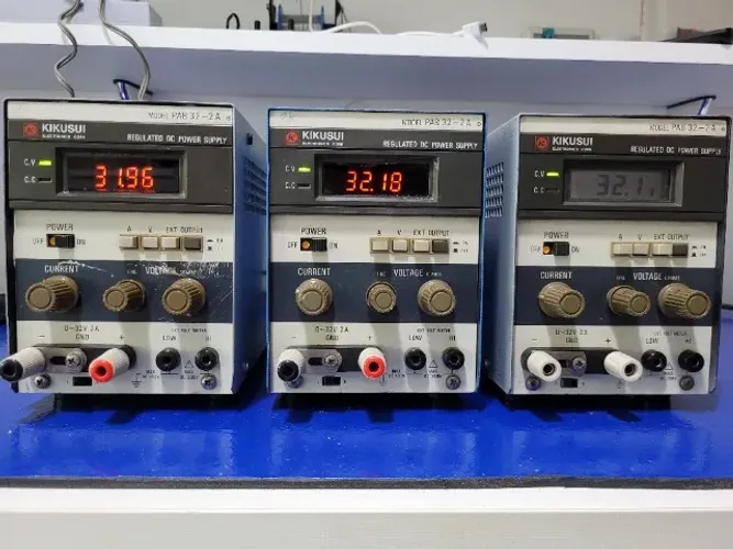 Fonte de Alimentação Linear Kikusui Modelo PAB-32-2A (Made in Japan)