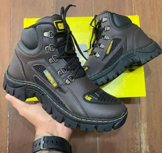 Bota coturno Caterpillar R$130.00