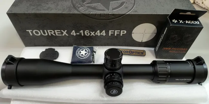 Vector Optics Tourex 4-16x44 FFP 