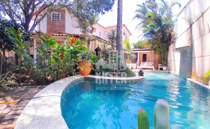 Casa com 3 quartos à venda, 206 m² por R$ 900.000 - Maravista - Niterói/RJ