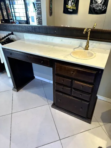 BANCADA Vintage para barbearia ou banheiro COMPLETA com pedra, cuba e torneira em bronze. 