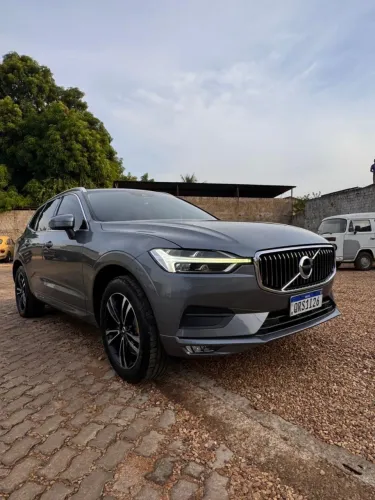 Volvo XC-60 XC 60 D-5 Momentum 2.0 AWD Diesel 5P 2020