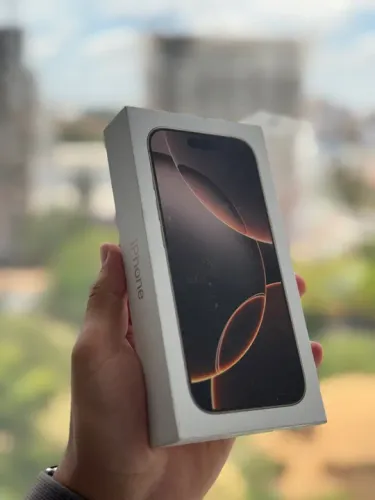 iPhone 16 Pro Max / 256GB Novo 