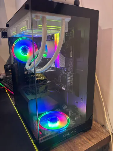 Pc gamer aquário
