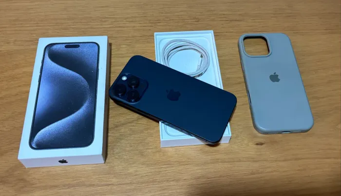 Iphone 15 pro Max em Estado de Zero