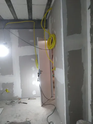PAREDE DE DRYWALL, PAREDE DE GESSO ACARTONADO