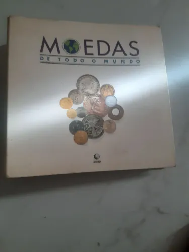 Livro Moedas do Mundo