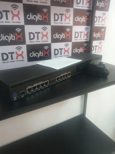 Mikrotik RB3011UiAS-RM RouterOS L5 Com 10 Portas Gigabit