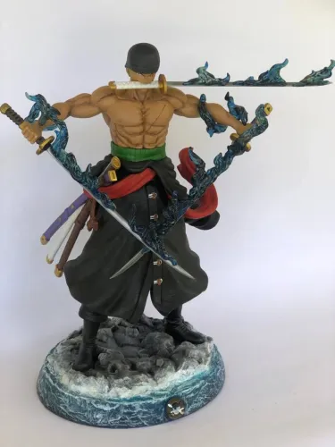 Estátua Roronoa Zoro - One Piece