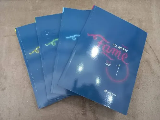 Coleção livros - Wise up - That's all about fame - Novos sem uso!