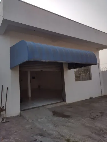 Aluga-se - direto com proprietário -  Salão Comercial