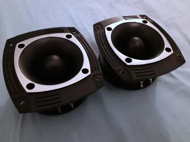 Super Twitter Roadstar RS-230ST (Preço do Par)