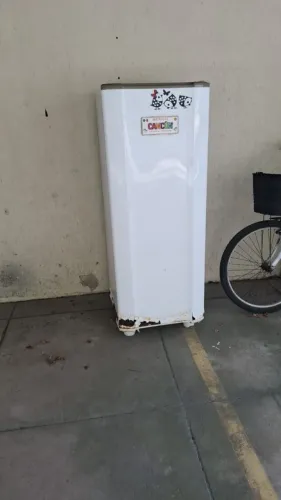 Geladeira 1 porta, funcionando perfeitamente