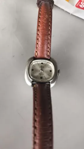 Relogio suiço a corda feminino Avia 17 jewels
