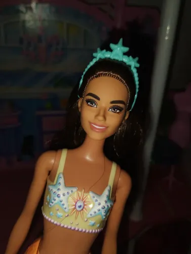 Boneca Sereia Barbie Morena
