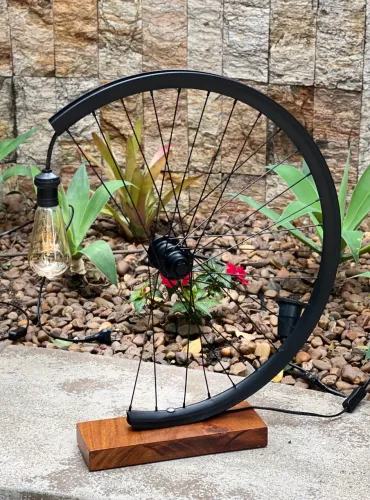 Luminária roda Bike madeira nobre aro 26