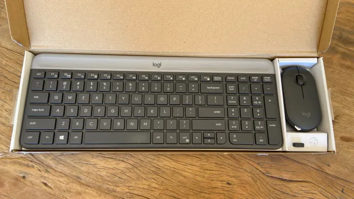 Slim Combo MK470 (Teclado e Mouse) Logitech