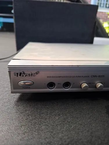 DVD Player Livstar CNN-8225 // COM DEFEITO